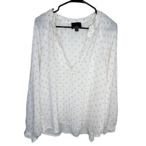 Lumiere White and Tan Geometric Patterned Long Sleeve V-Neck Blouse